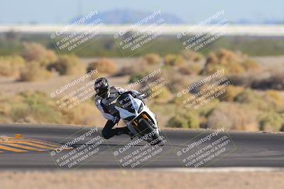 media/Nov-06-2023-Moto Forza (Mon) [[ce023d0744]]/3-Intermediate Group/Session 5 (Turn 4)/